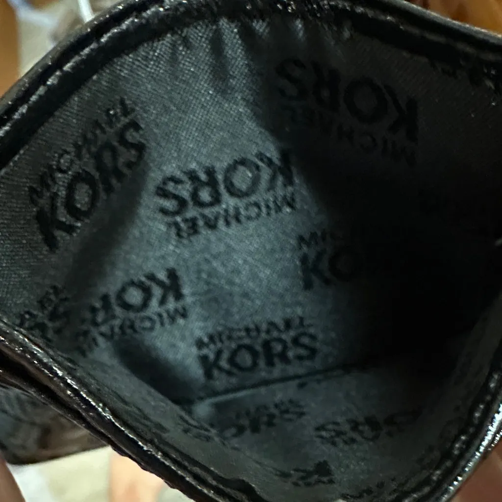 Michael Kors Black Embossed Leather Card Case with Gold Logo Plate - Image 2