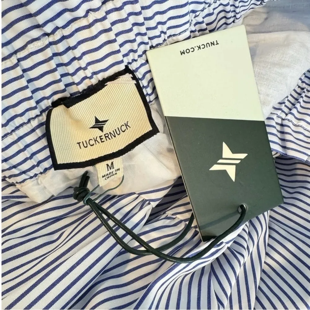 NEW Tuckernuck Blue Striped eyelet Cinzia Skirt with Embroidered Hem size M - Image 4