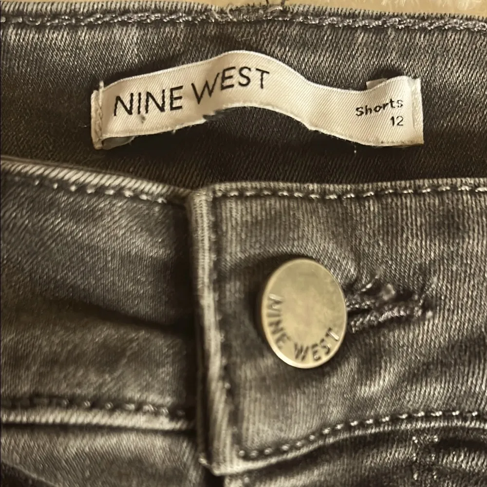 Nine West Gray Denim Shorts. Mid length. - Image 2