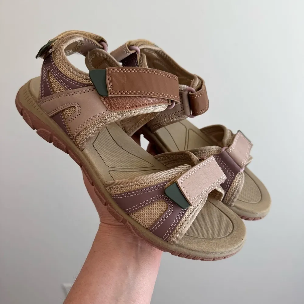 Lands End Women's All Weather Everyday Sandals in Mauve Quartz Size 6B - Image 2