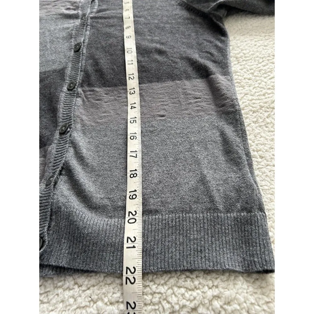 Van Heusen Studio Gray Monotone Color Block Button Front Cardigan Size XS - Image 5