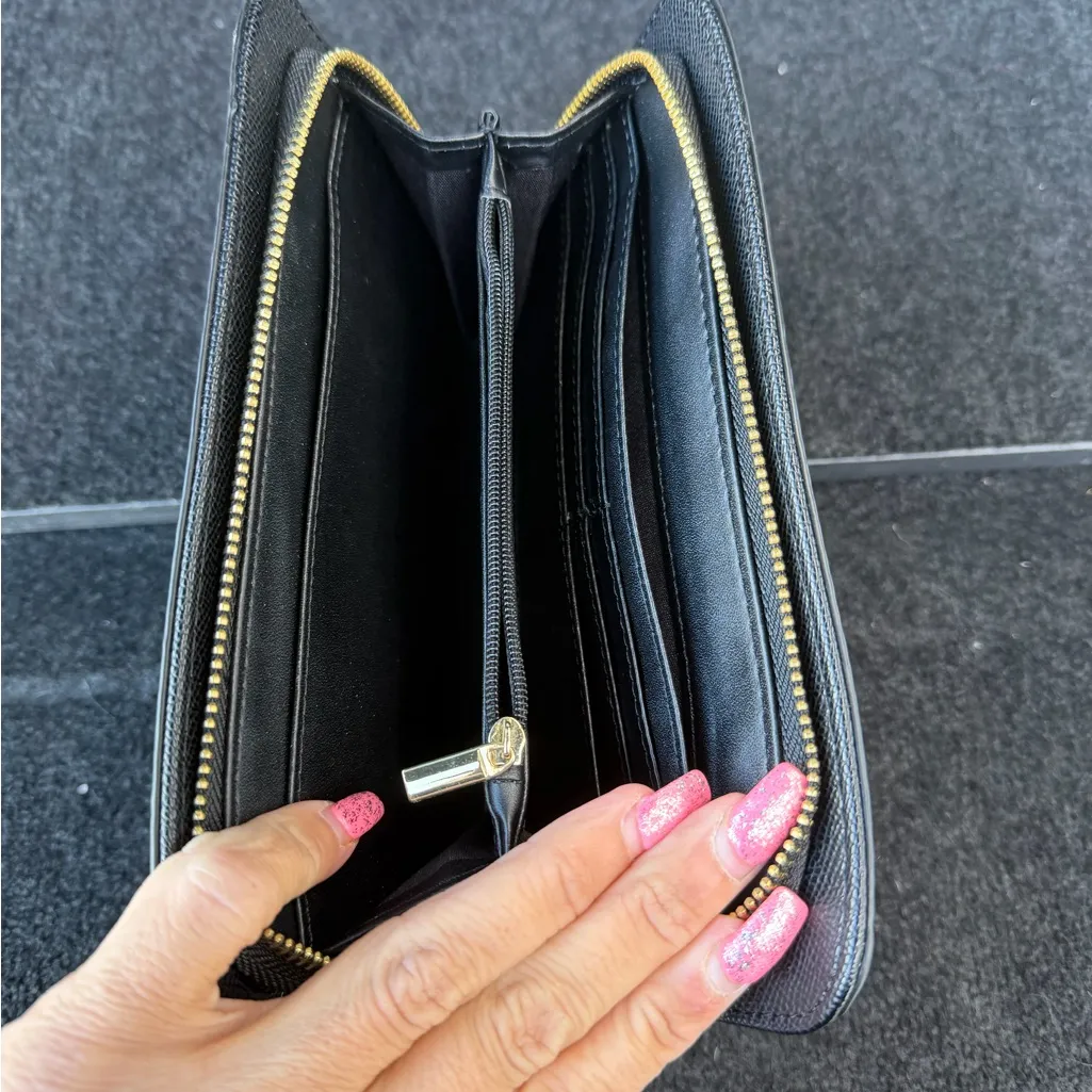 Aldo Black and White Snake Print Wallet - Image 3