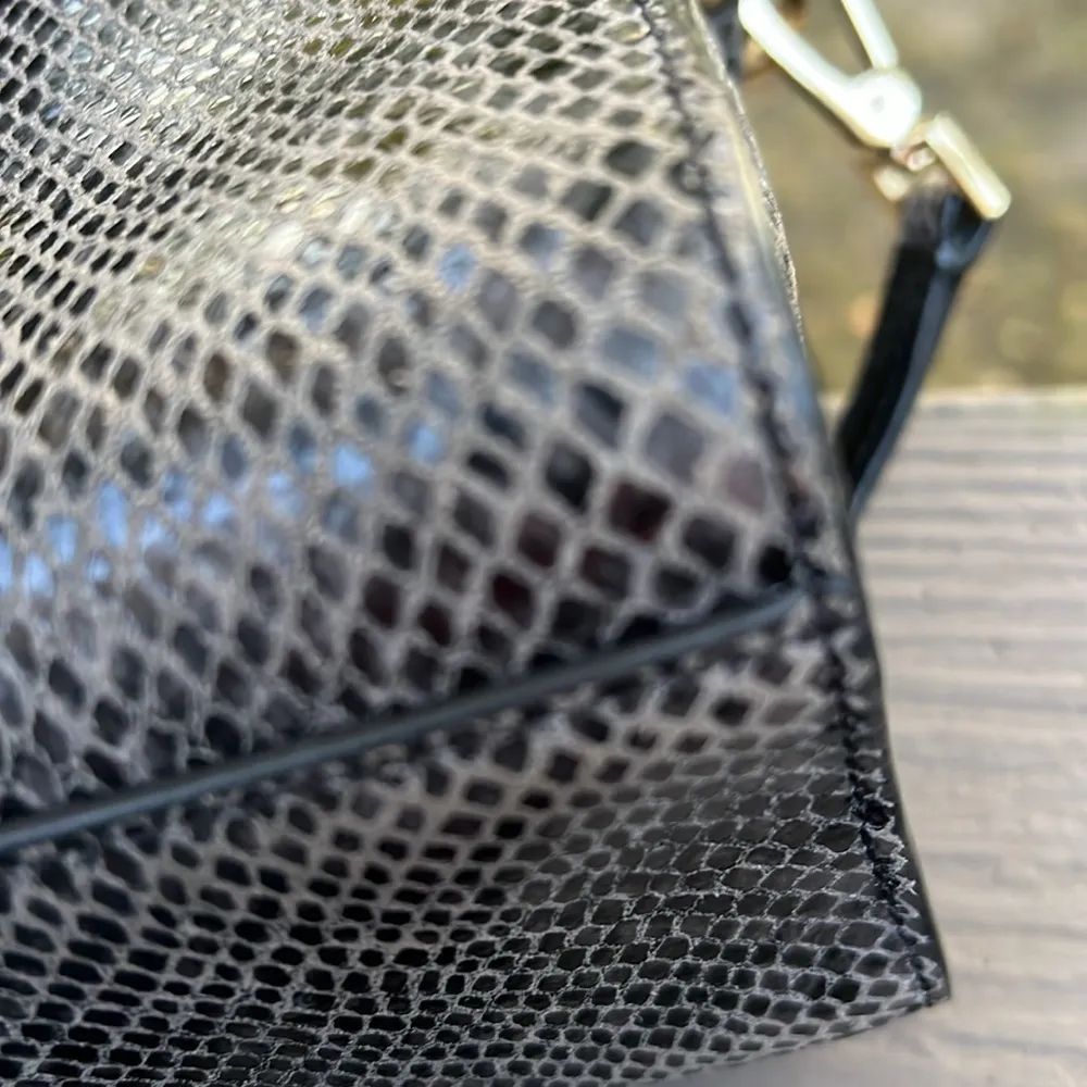 Kate Spade Parliament Grey/Black Snake Leather Mini Mira Satchel Crossbody w/COA - Image 12