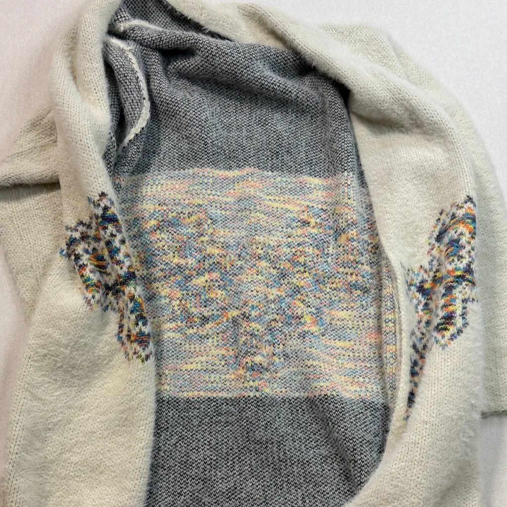 Chic Cream Patterned Women's Cardigan Size M - Image 9