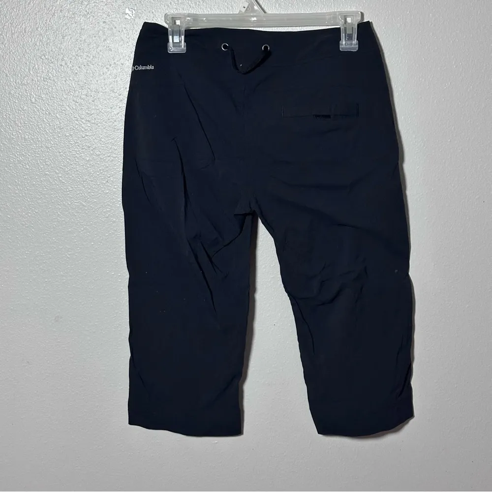 Columbia Women Omni Shield Hiking Black Shorts Size 4W 10L - Image 4