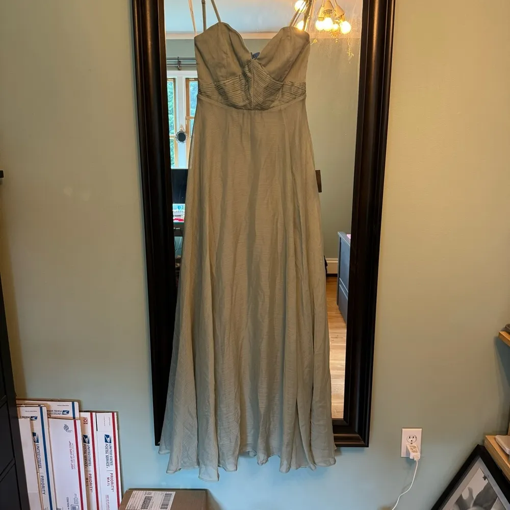 NWT Lulu’s Dreamy Destiny Sage Green Pleated Backless Maxi Dress 👗 - Image 4