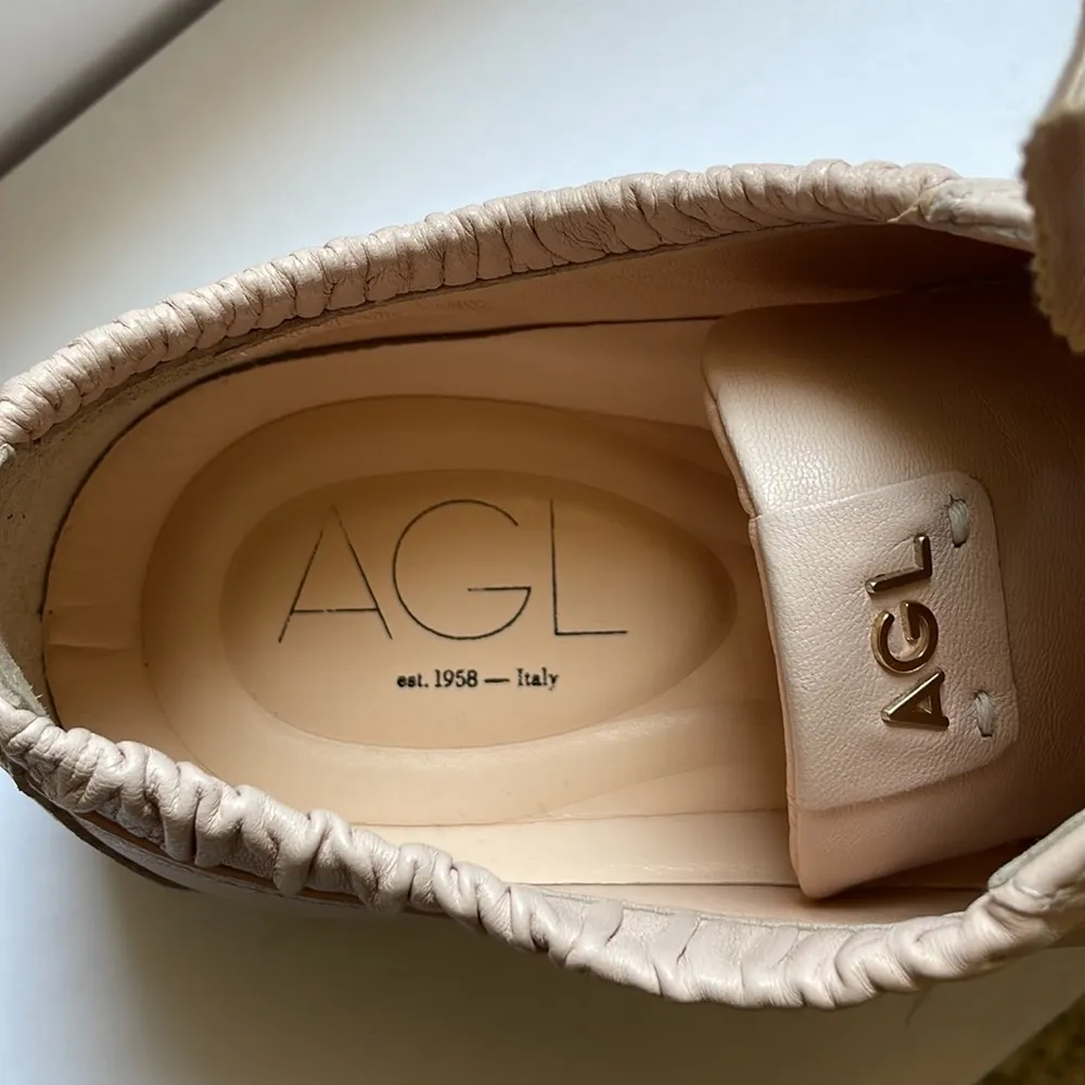 NIB AGL made in Italy Penny gorgeous pink soft leather sneakers Size 10 - Image 2