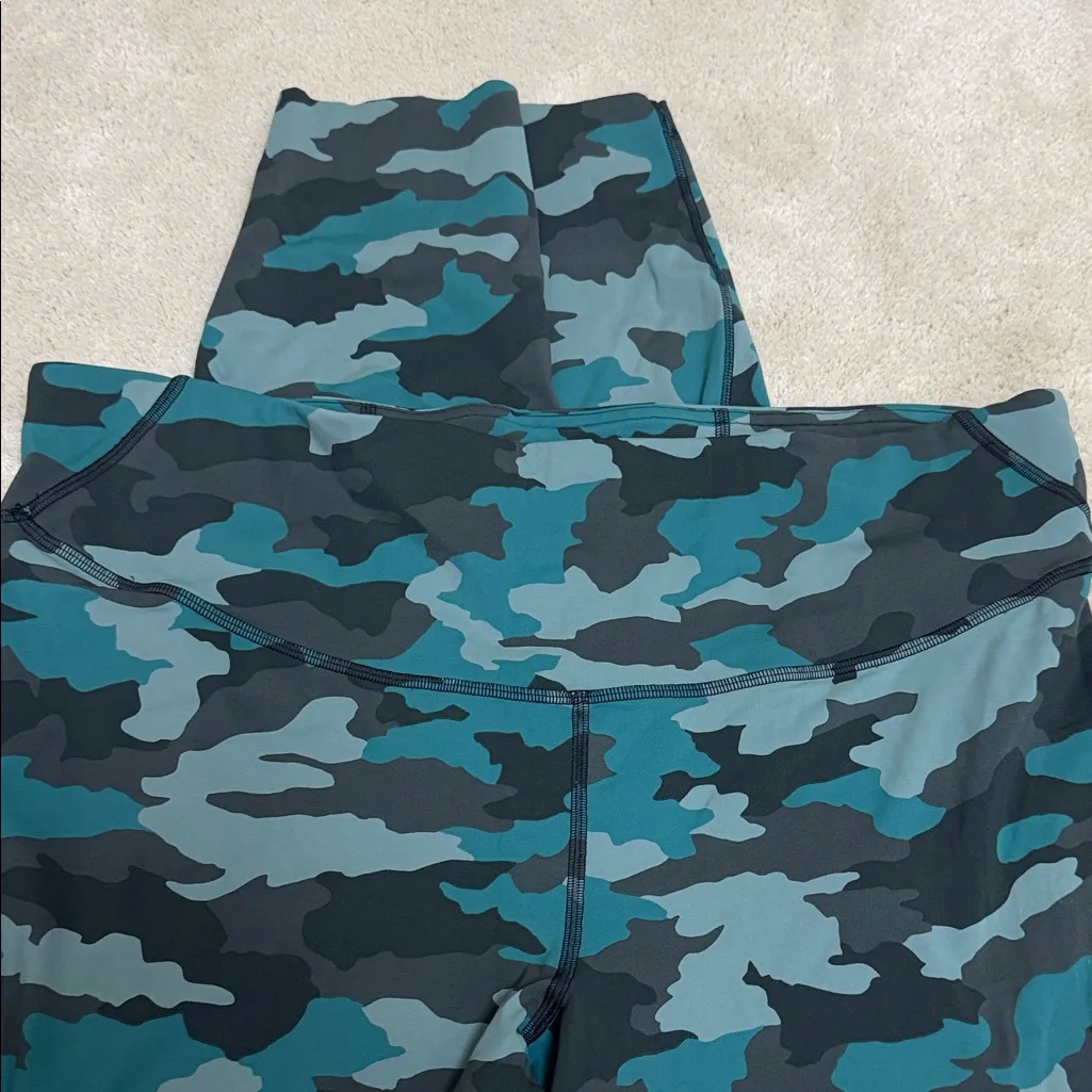 Lululemon Camo Leggings with Blue and Gray Pattern - Image 3