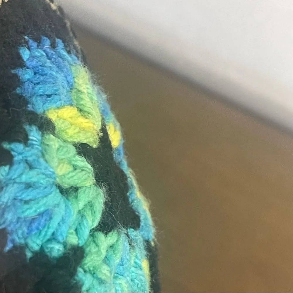 Vintage Small Knitted Coin Purse Lock Clasp Victorian Style Handmade Floral Black - Image 7