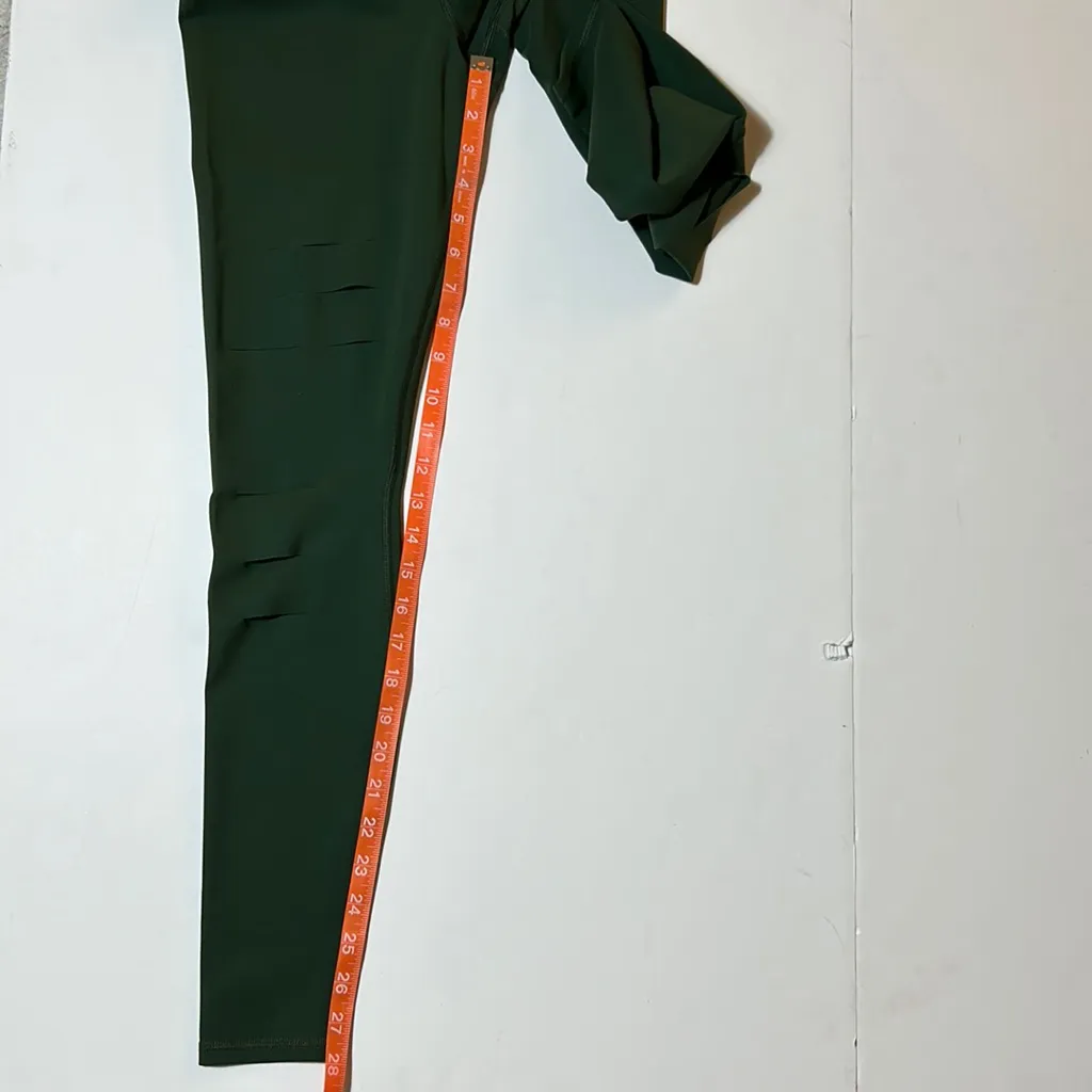 Alo High Waist Ripped Warrior Legging Hunter Green Small - Image 8