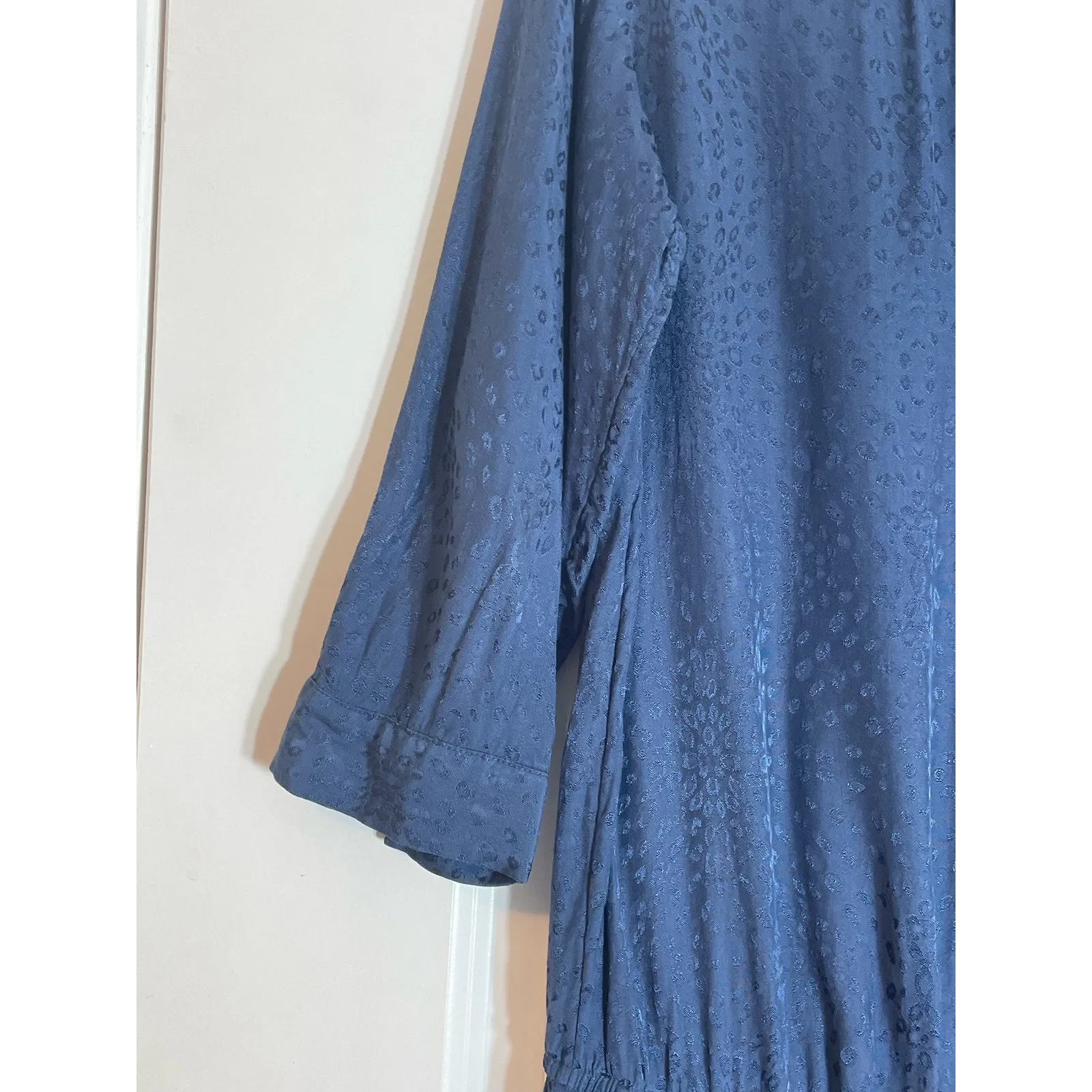 & Other Stories Dress Size 6 Teal Blue Satin Animal Print Sporty Country Club - Image 3