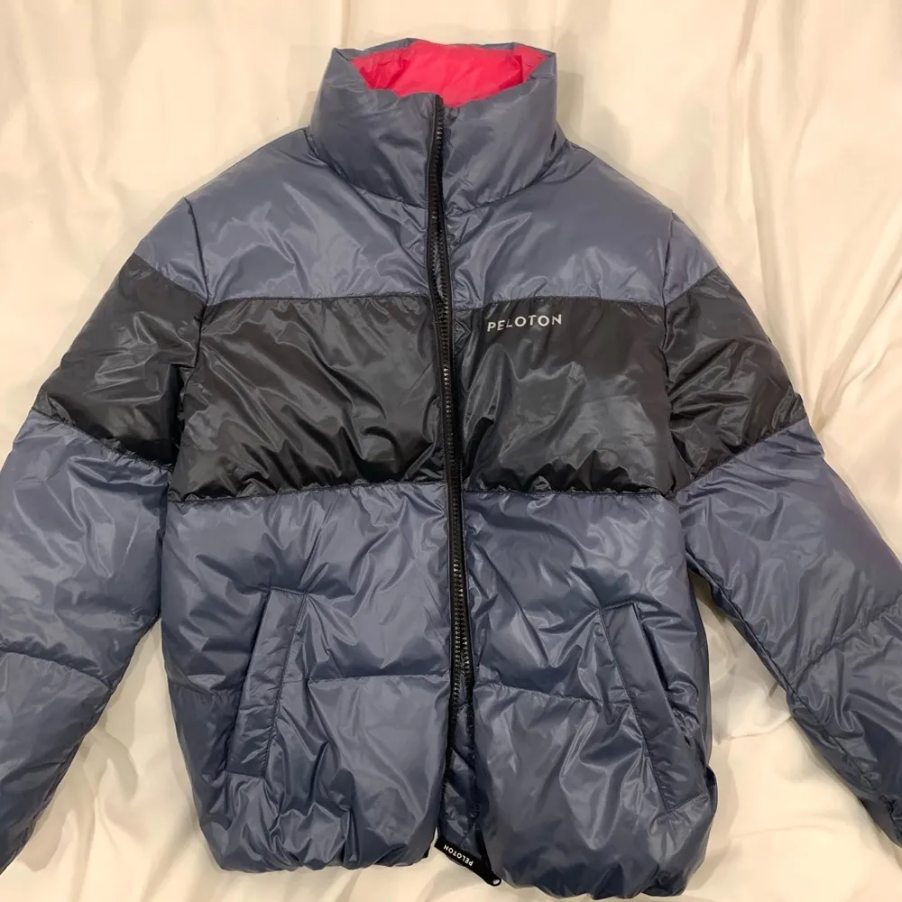NEW peloton colorblock puffer jacket winter ski coat s - Image 4