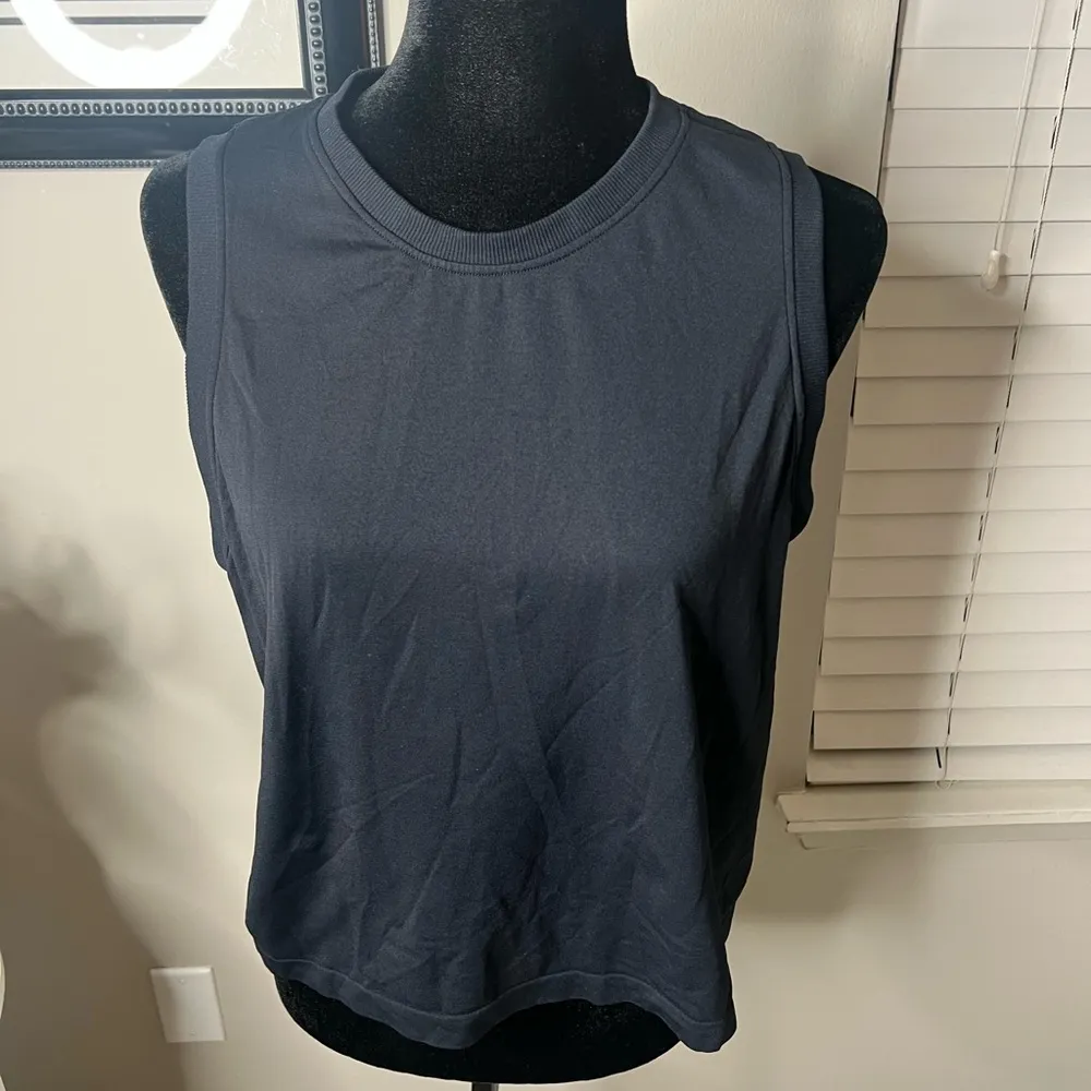 Spiritual Gangster black muscle tank M/L - Image 3