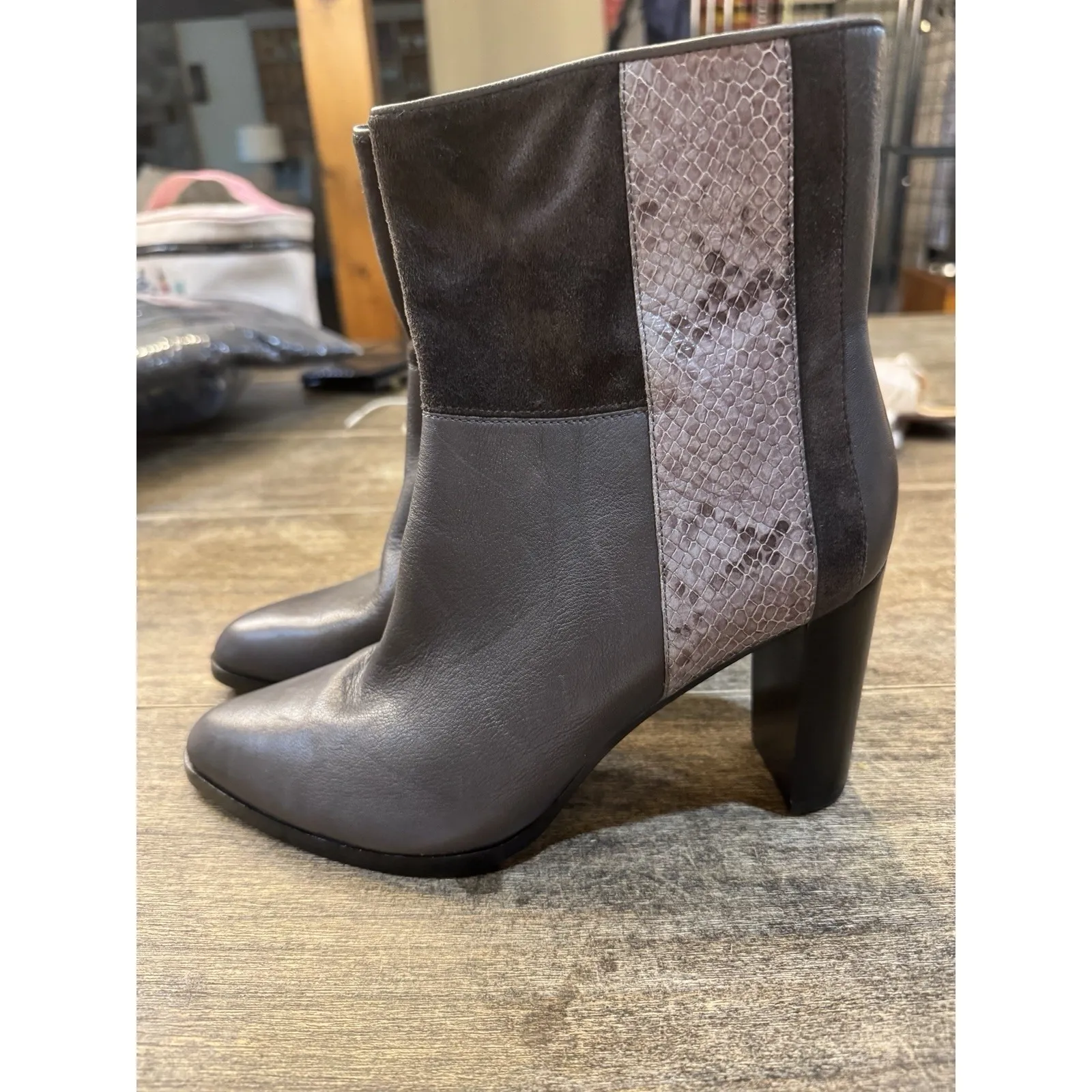 Diane Von Furstenberg Leather Booties Heels Gray Snakeskin Size 38 US 8 Suede‎ - Image 3