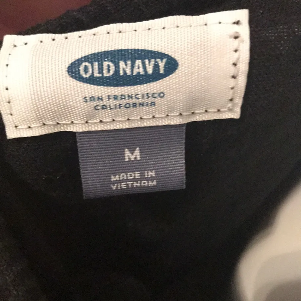 Old Navy Black linen and rayon romper size medium - Image 5