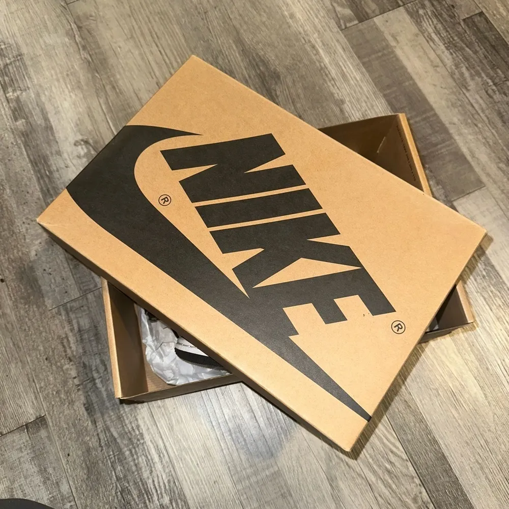 Nike Jordan 1 Retro High Zoom Sisterhood Blue and Black Shoes - Image 5