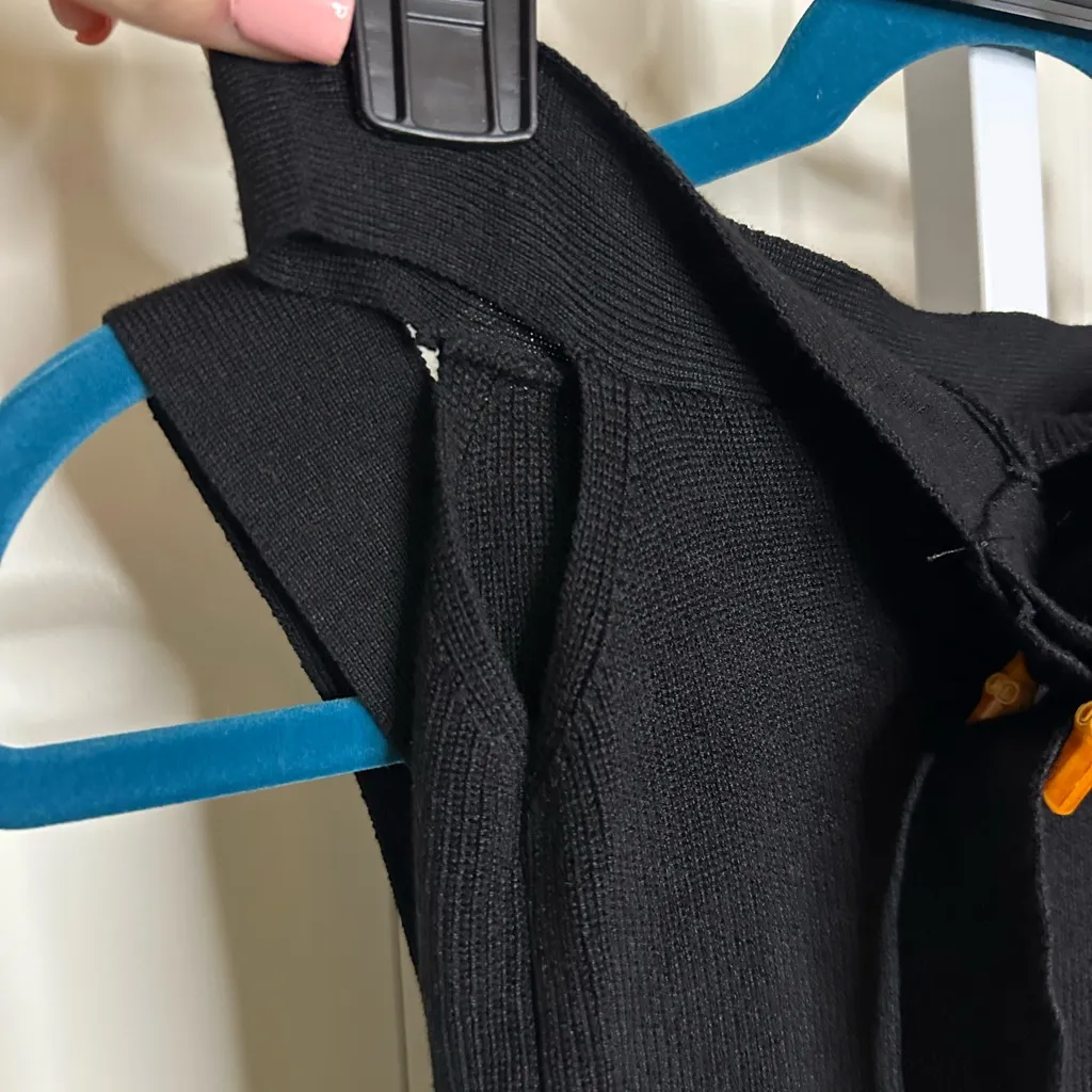 Chic Black‎ Crop Top and skirt Set - Image 3