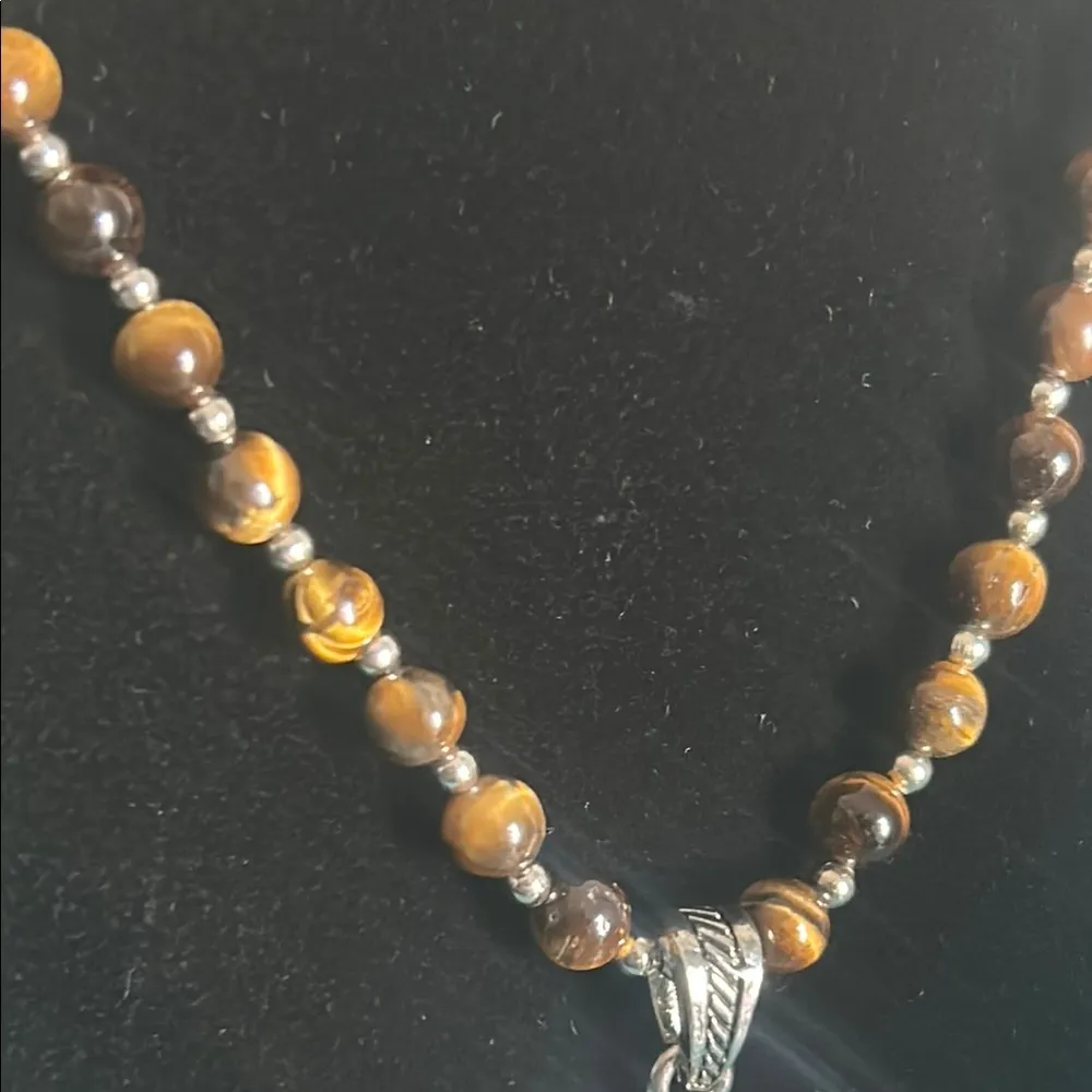 Brilliant Tigers Eye Gemstone Beaded Antiqued Silver Tone Pendant Necklace Brown - Image 2