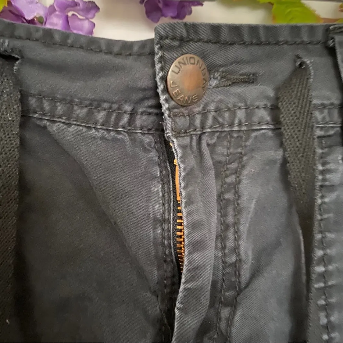 Union Bay Womans cargo navy blue shorts  - Image 3