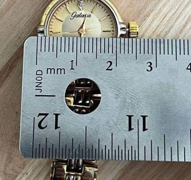 Galaxie by Elgin Diamond Ladies Watch Vintage Gold Tone Bracelet and Dial - Image 8