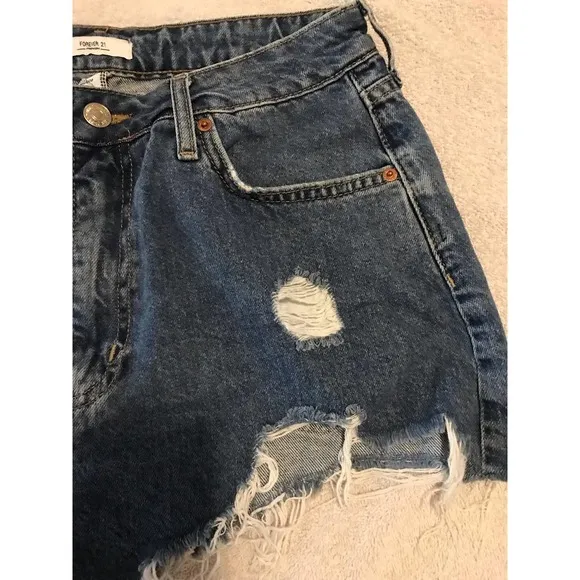 Forever 21‎ distressed  Size 29 denim shorts - Image 5
