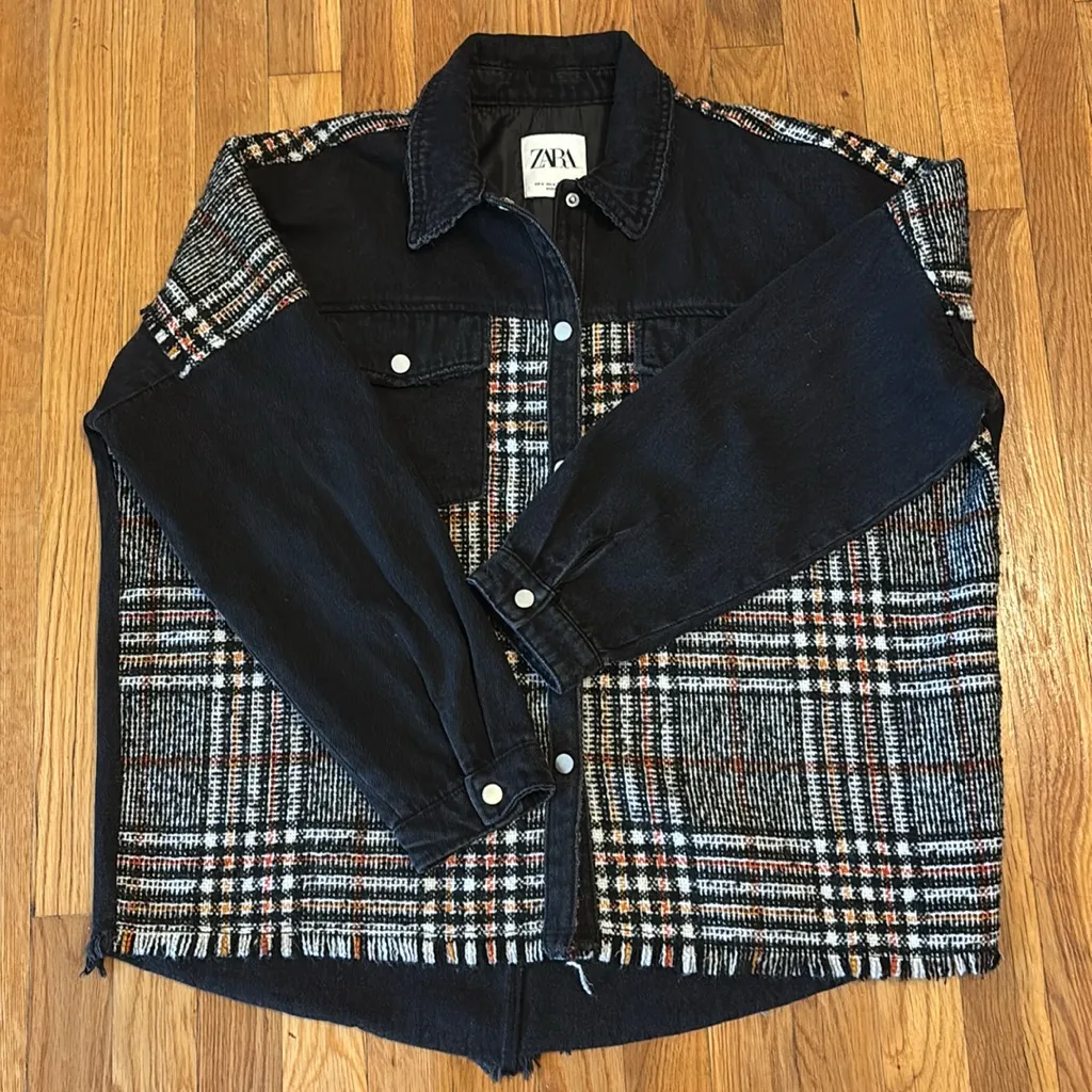 Zara Black and Plaid Jean Jacket - Image 11