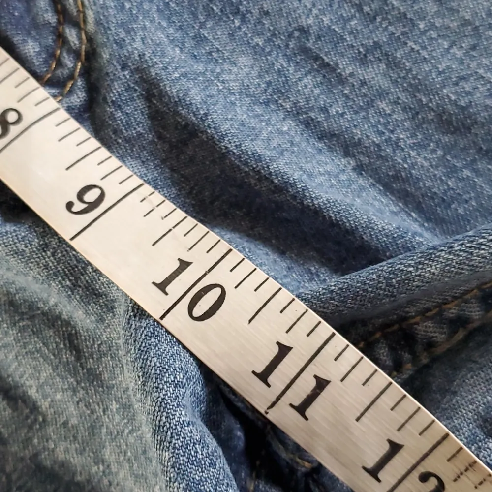 Vintage Zena distressed denim shorts size 10 - Image 7