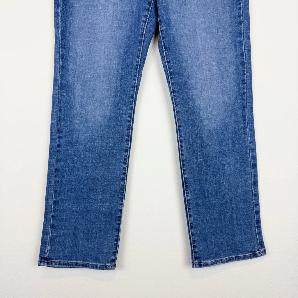 Levi’s Classic Straight Medium Wash Jeans Size 27‎ - Image 4