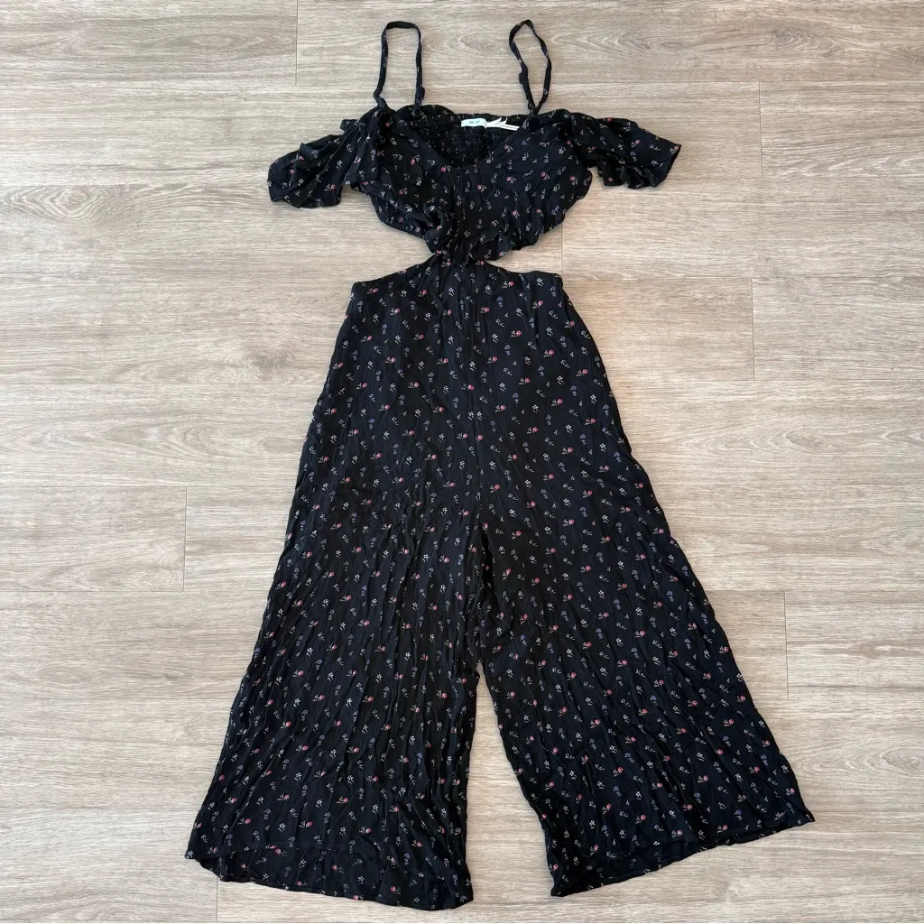 Kimchi Blue Urban Outfitters Gianna Ruffle Black Floral Jumpsuit, Size 2 - Image 3