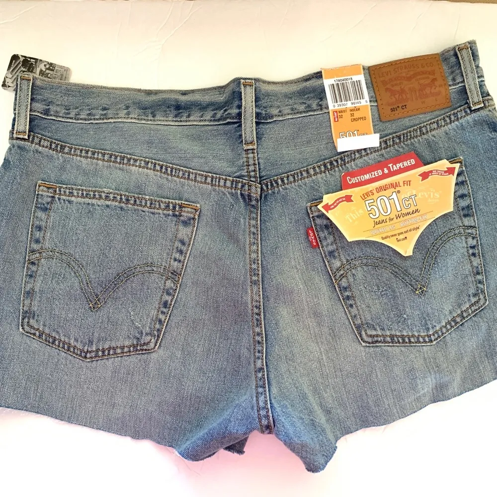 Levi’s Cutoff Selvedge Jean Shorts - Image 5