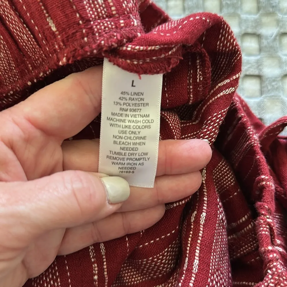 a.n.a Women's Burgundy Striped Shorts NWT - Image 5