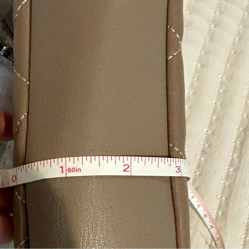 Badgley Mischka Vegan Leather Pearl Accents ladies purse/crossbody - Image 5