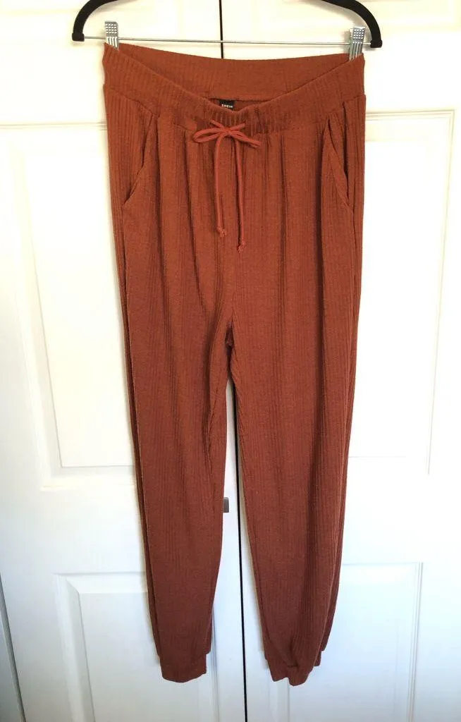 Rust Orange Ribbed Cropped Sweatshirt and Jogger Set Size M Size M - Image 2