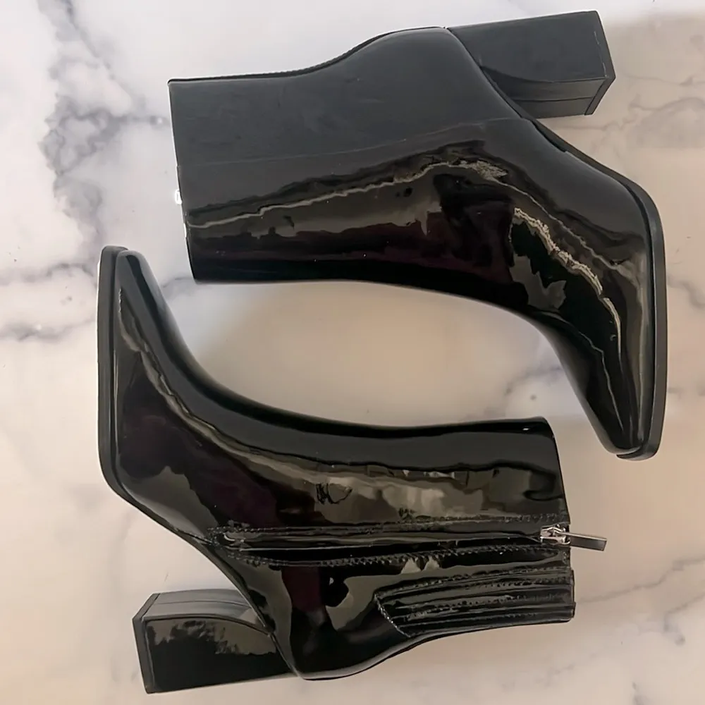 PAIGE Farah Square Toe Bootie in Black Patent Leather, Size 6.5 New in Box $420 - Image 5