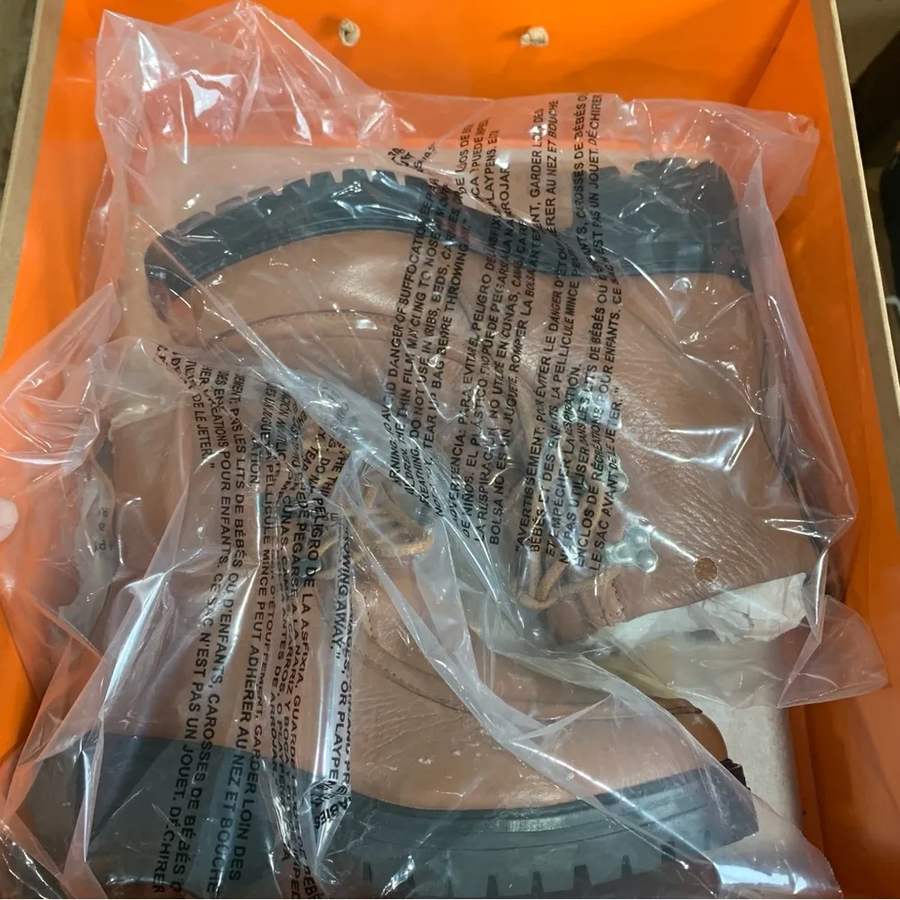 NWB Gentle Souls Women's Bristol Wallaby Tan Leather Lace Up Ankle Boots size 6M - Image 3