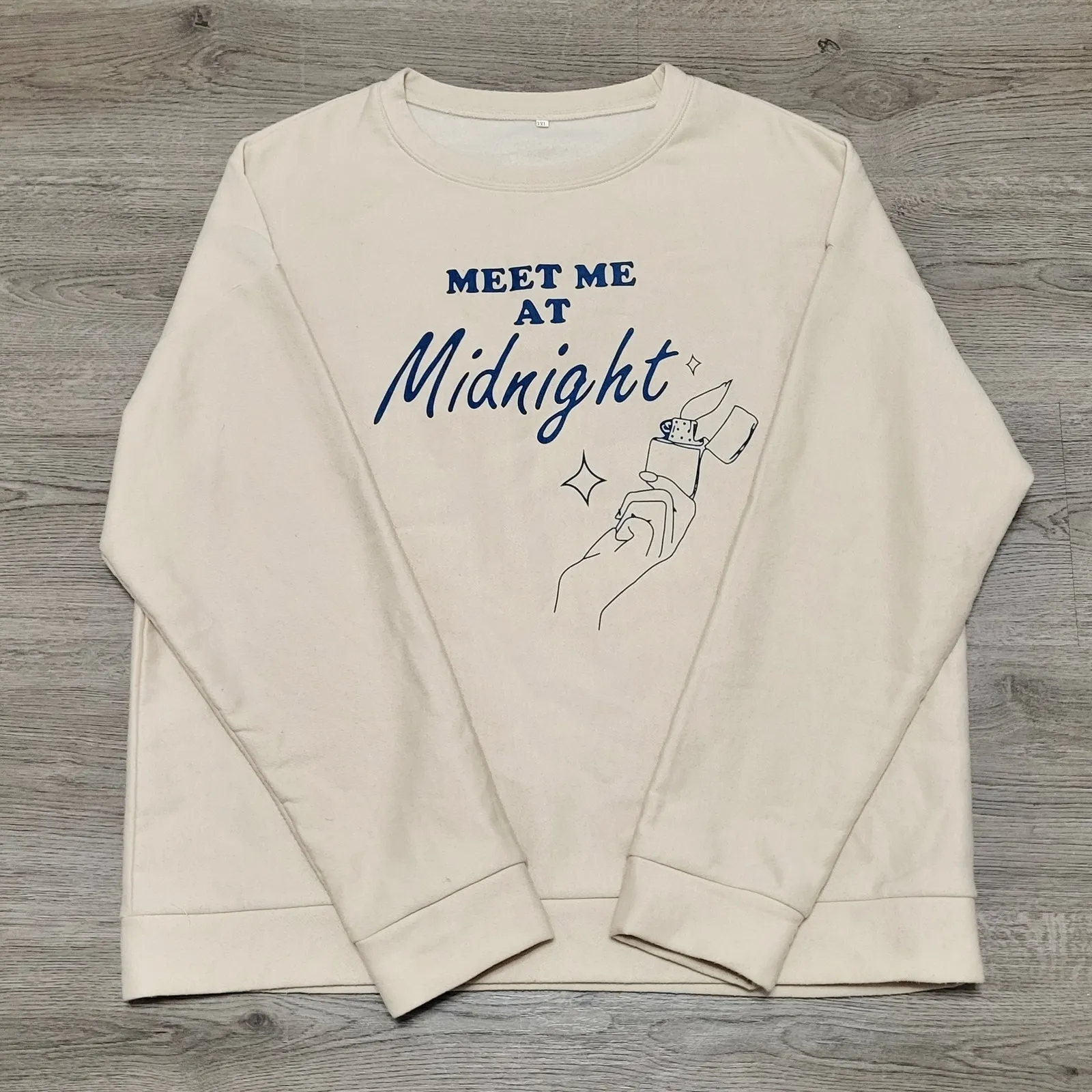 Women's Midnight Sweatshirt Cream size 2XL Graphic Pullover Long Sleeve - Image 1