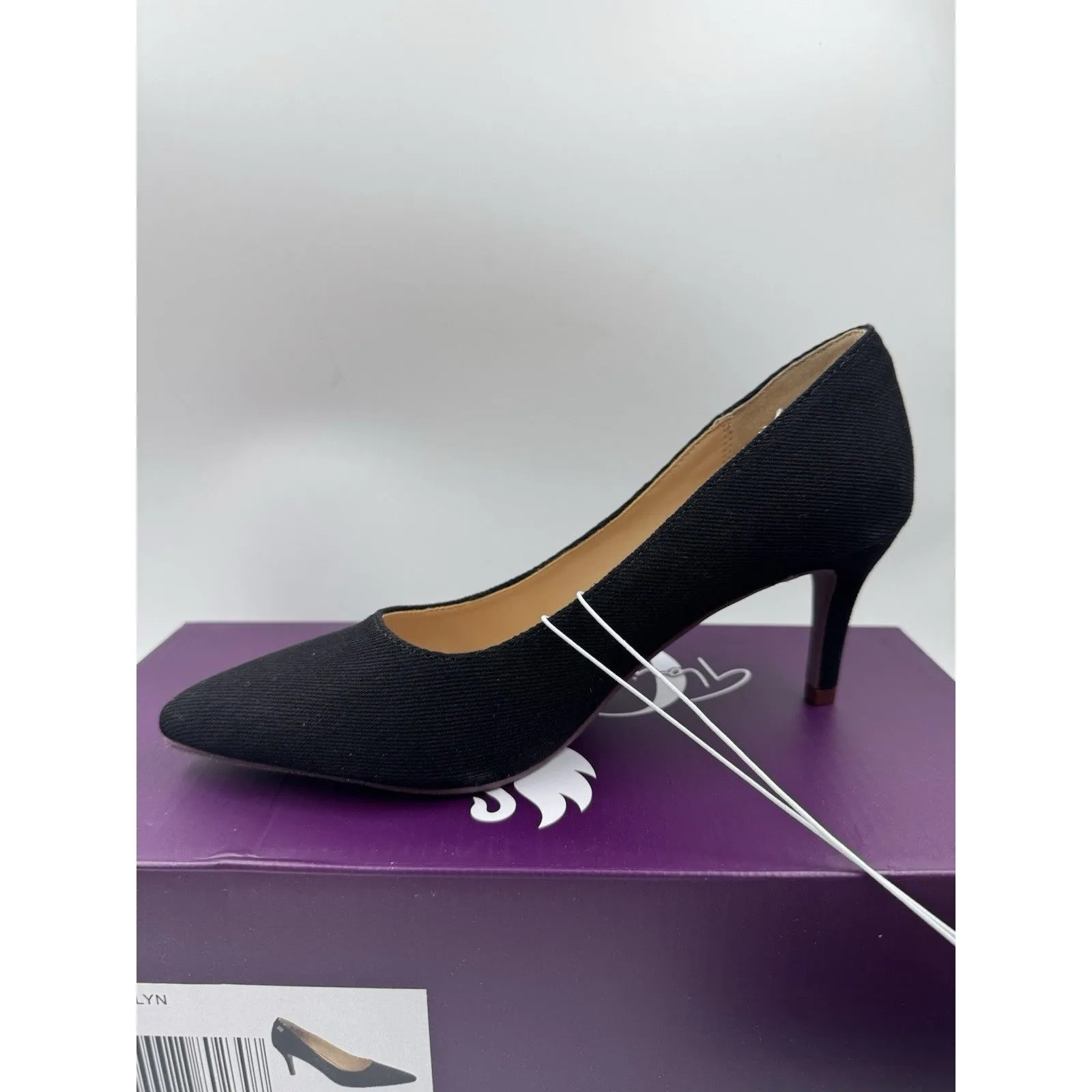 New Gloria Vanderbilt Women's Marilyn Pumps Black Closed Toe Heels Sz 6.5 Shoes - Image 4