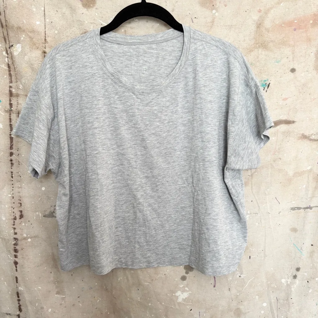 Lululemon Cates Tee, Heathered Core Light Grey - Image 3
