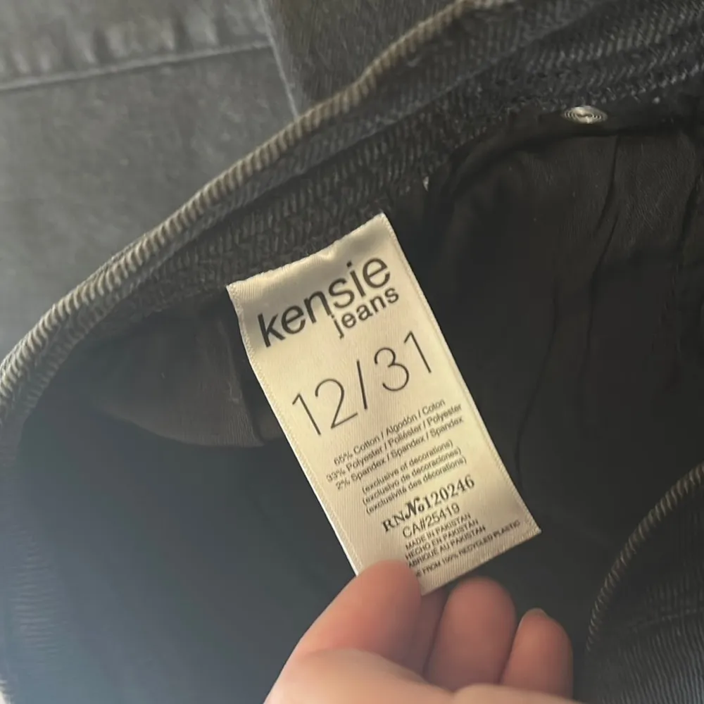 Kensie Vintage Luxe Black Flare Savannah Jeans | 12‎ 31 - Image 4