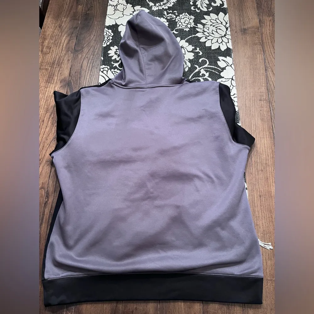 Under Armor Hoodie Sz L Tech Fabric VGUC Gray/Black - Image 2