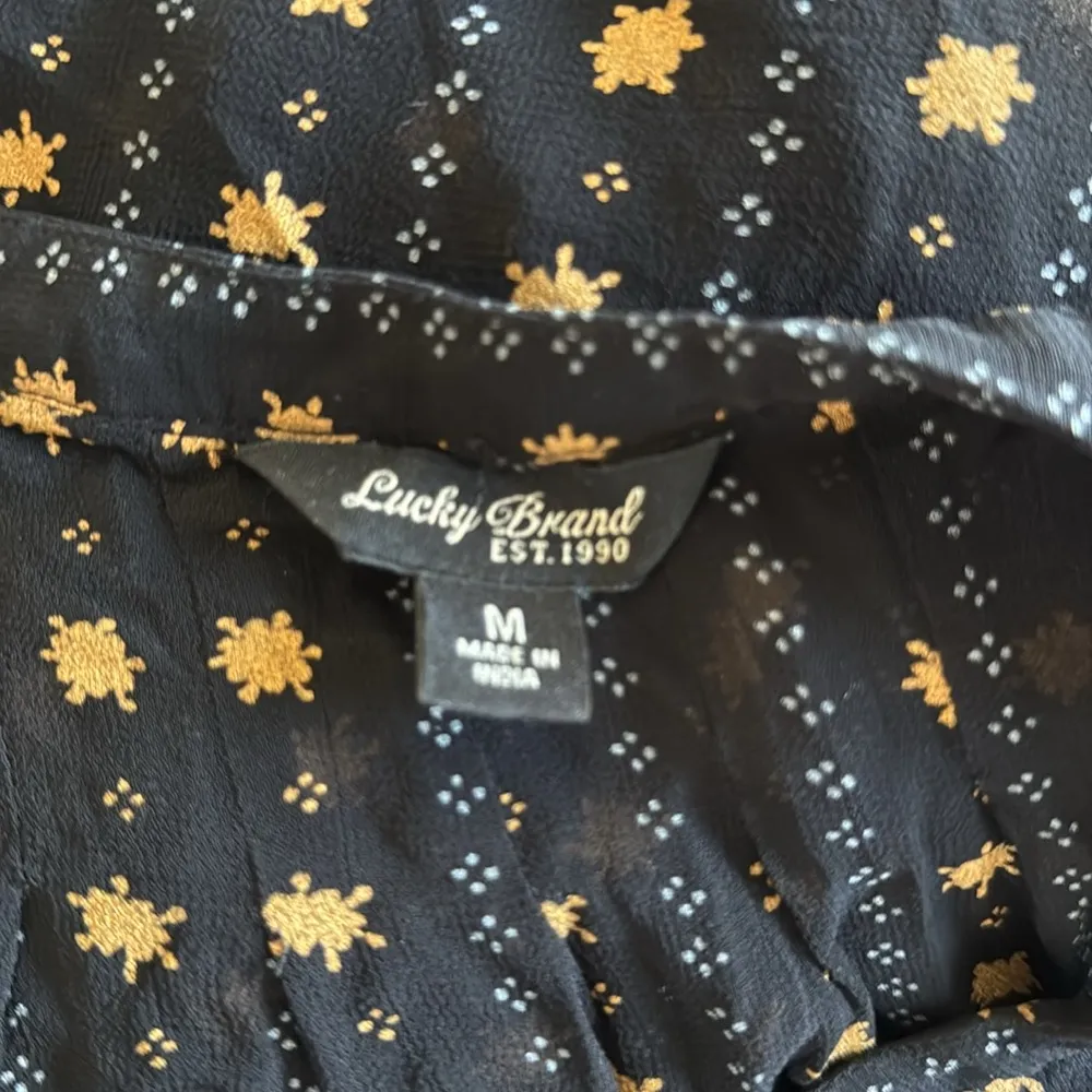 Lucky Brand‎ Long Sleeve Sheer Top Size Medium - Image 4