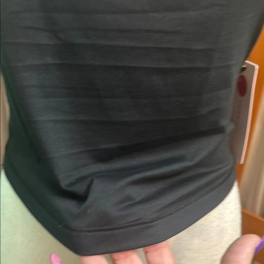 Yogalicious Fitted Sleeveless Tank Top - Image 3