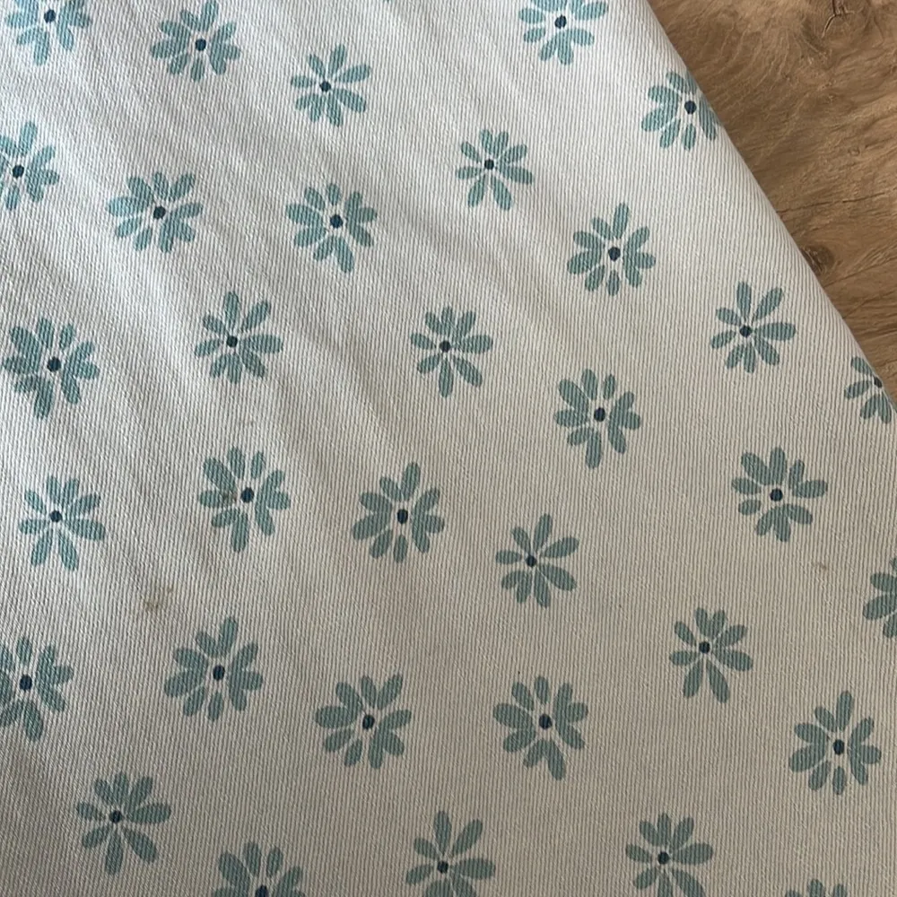 ZARA The Marine Daisy Floral Light Blue Straight Jeans sz 4 - Image 7