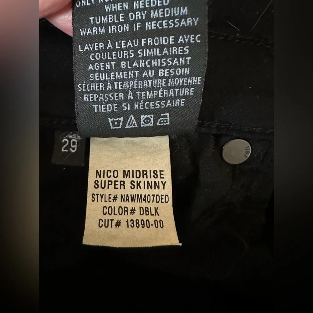 Hudson Jeans Nico Mid-Rise Super Skinny in Black Black - Image 9