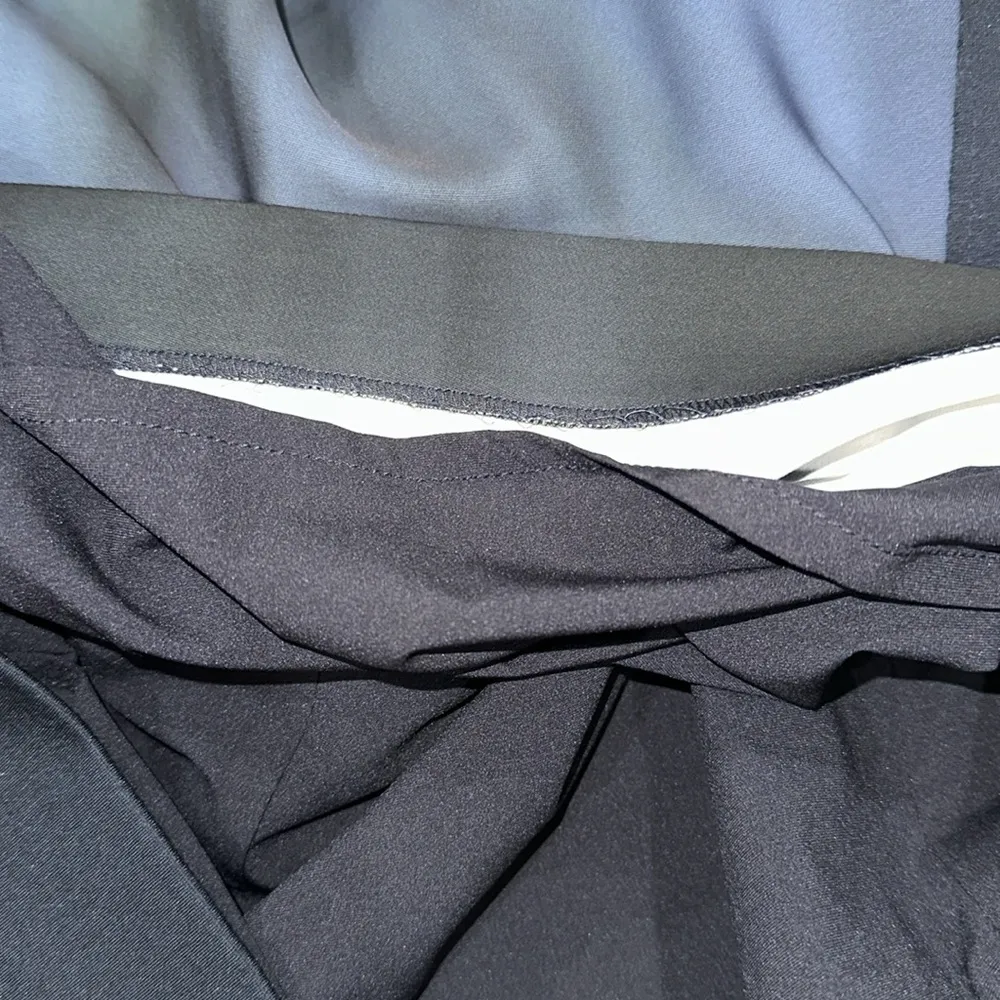 Eli Tahari Elegant Blue and Black Women's Dress size 6 - Image 6