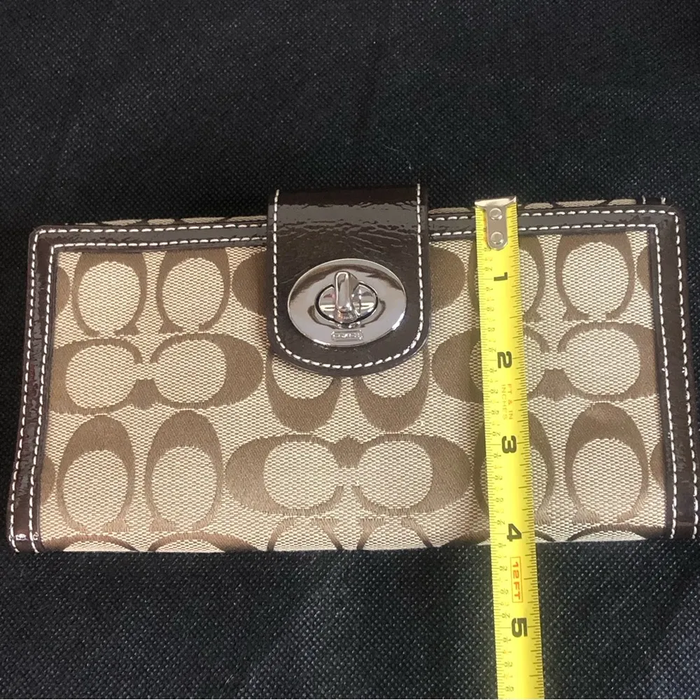 COACH Brown Monogram Silver Twist Lock Bifold Wallet with Contrasting Stitch - Image 8