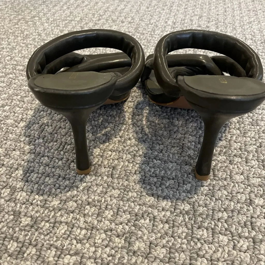 Pretty Little Thing Heels Womens 6.5 Moss Green They Twist Sandals Faux Leather - Image 4