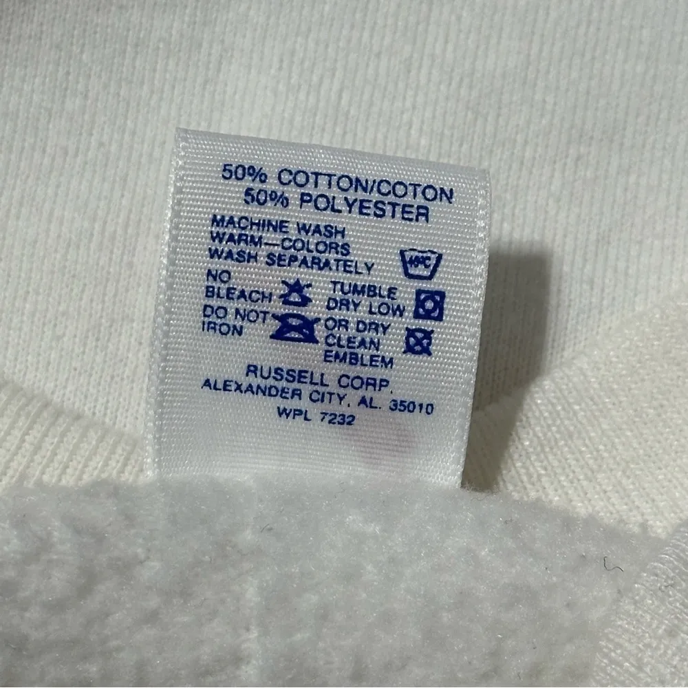 Vintage 1980’s Jerzees Mickey Mouse Uni-Sex XL White Shoes Pullover Sweatshirt - Image 7