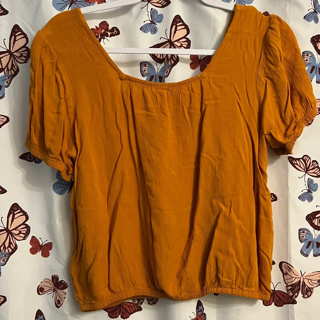 Mudd cinched short sleeve top - Image 2