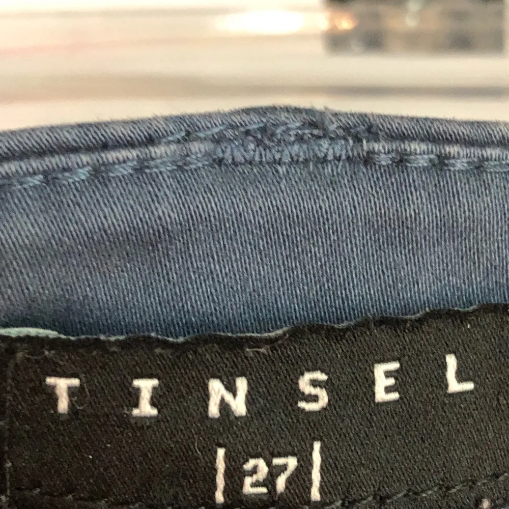 SIZE 27 TINSEL CROPPED SOFT BRUSHED BLUE PANTS - Image 8